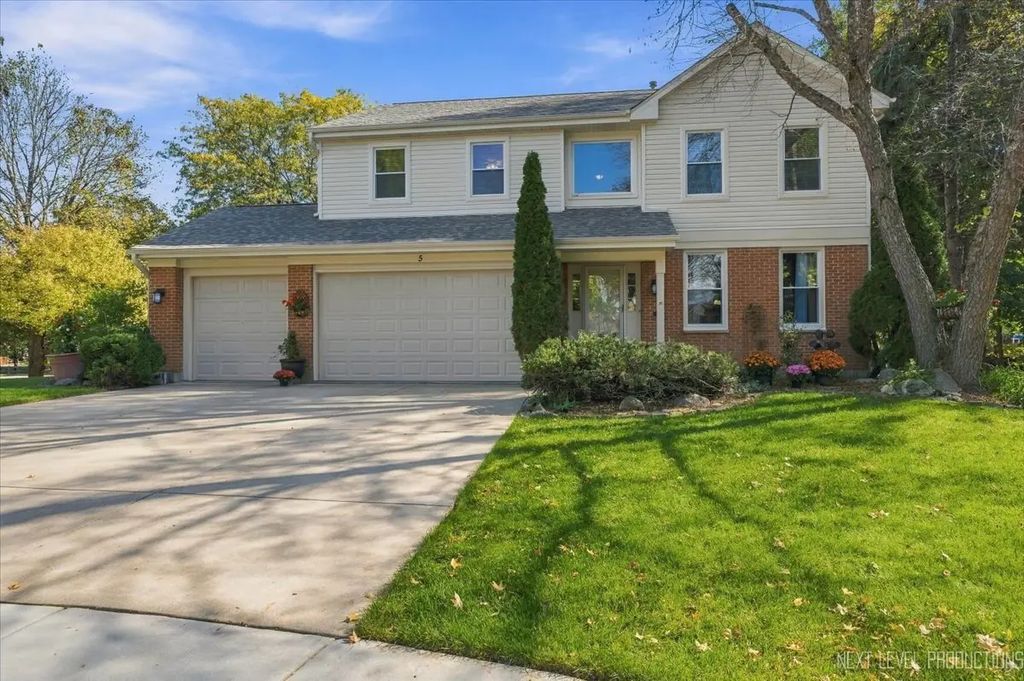5 Fernwood Court, Algonquin
