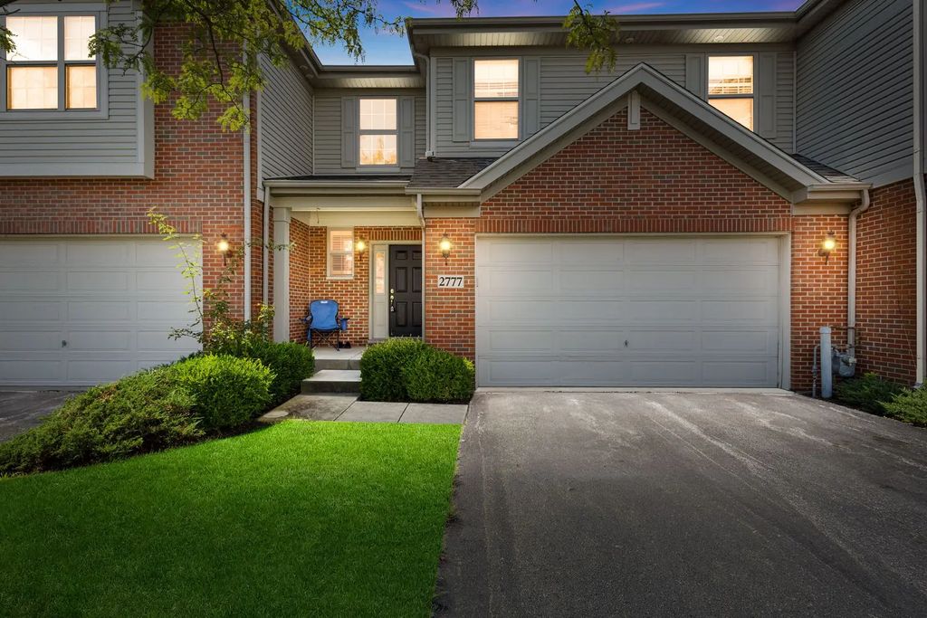 2777 Blakely Lane, Naperville