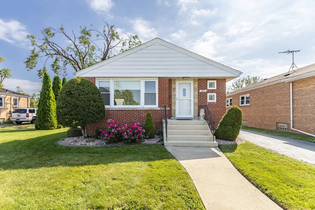 627 Sangamon Street, Chicago Heights
