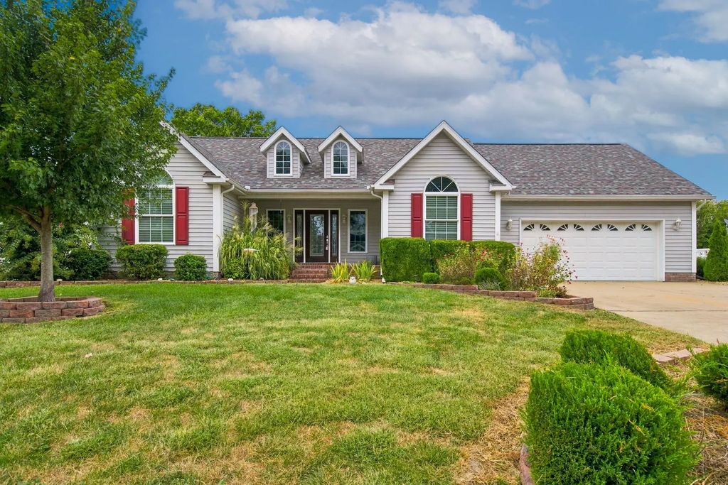 808 New Day Way, Marion