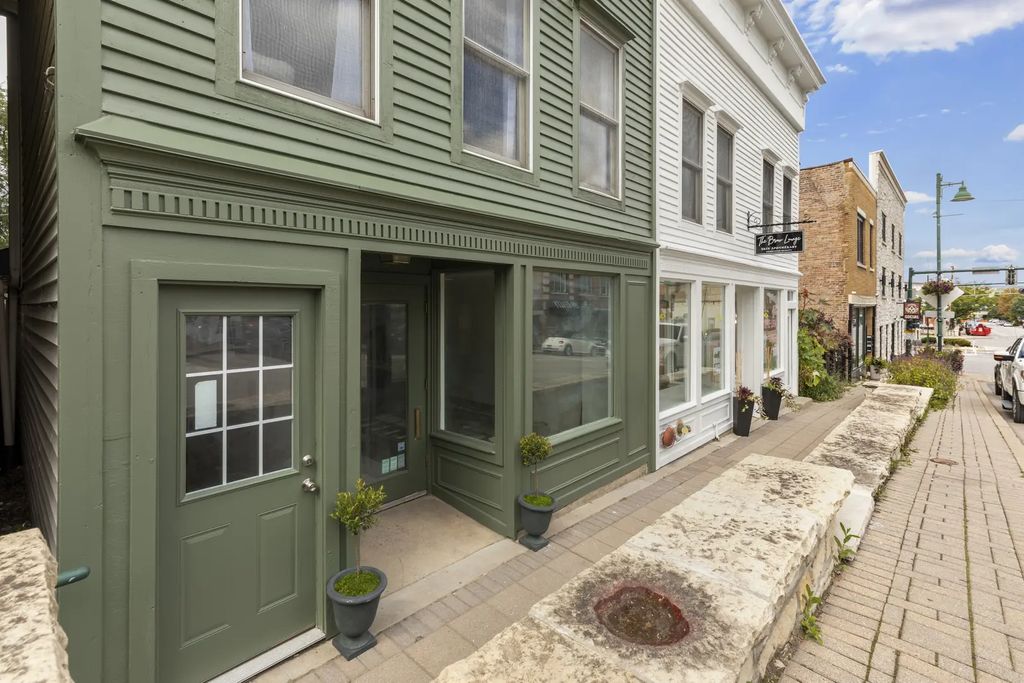 208 Stephen Street, Lemont