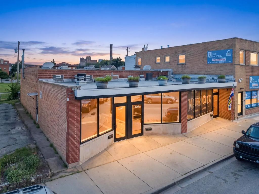 6239-41 W Belmont Avenue, Chicago