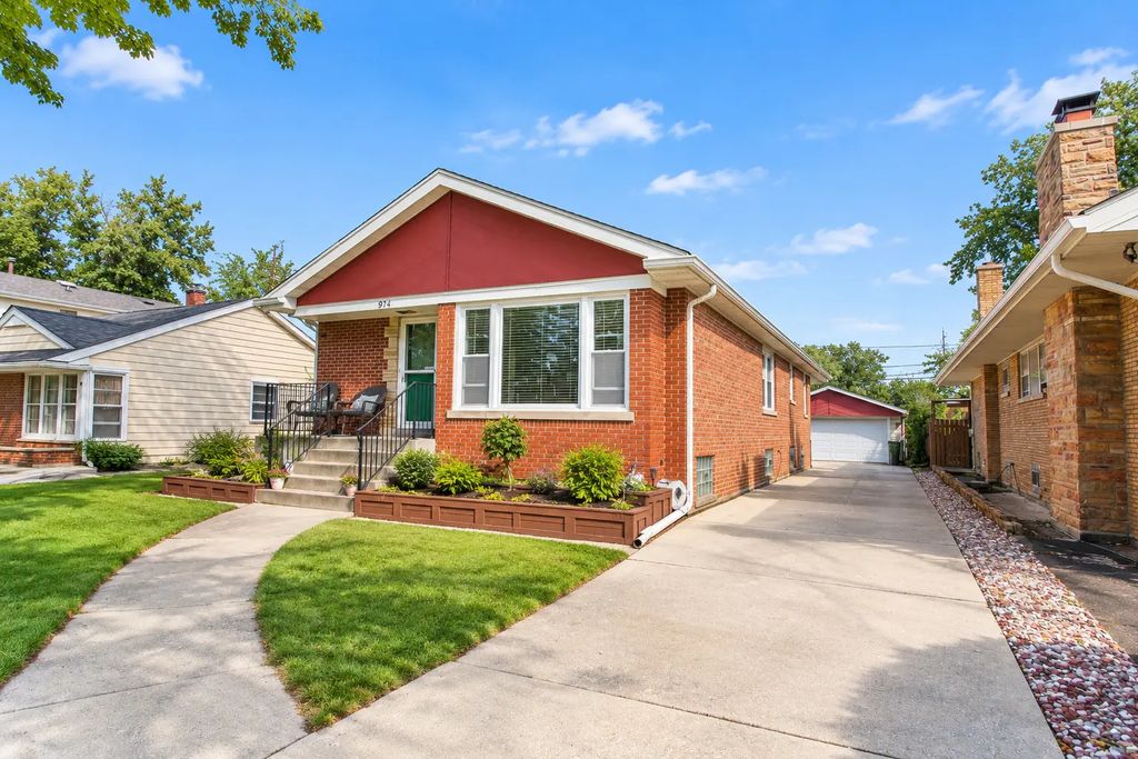 9341 Menard Avenue, Oak Lawn