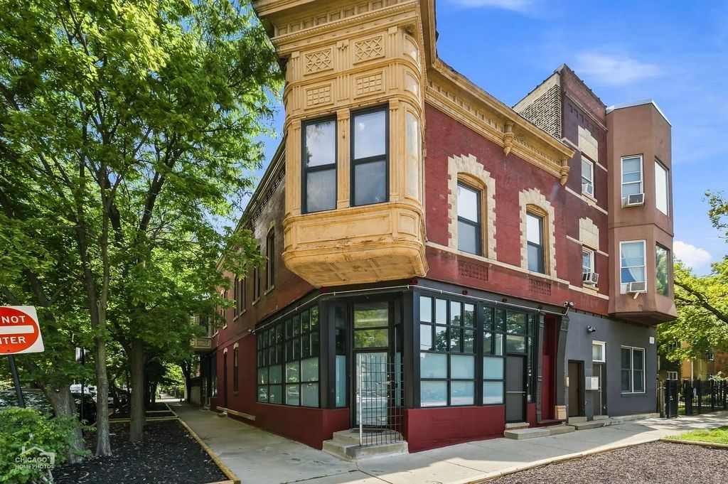 1367 N Leavitt Street, Chicago