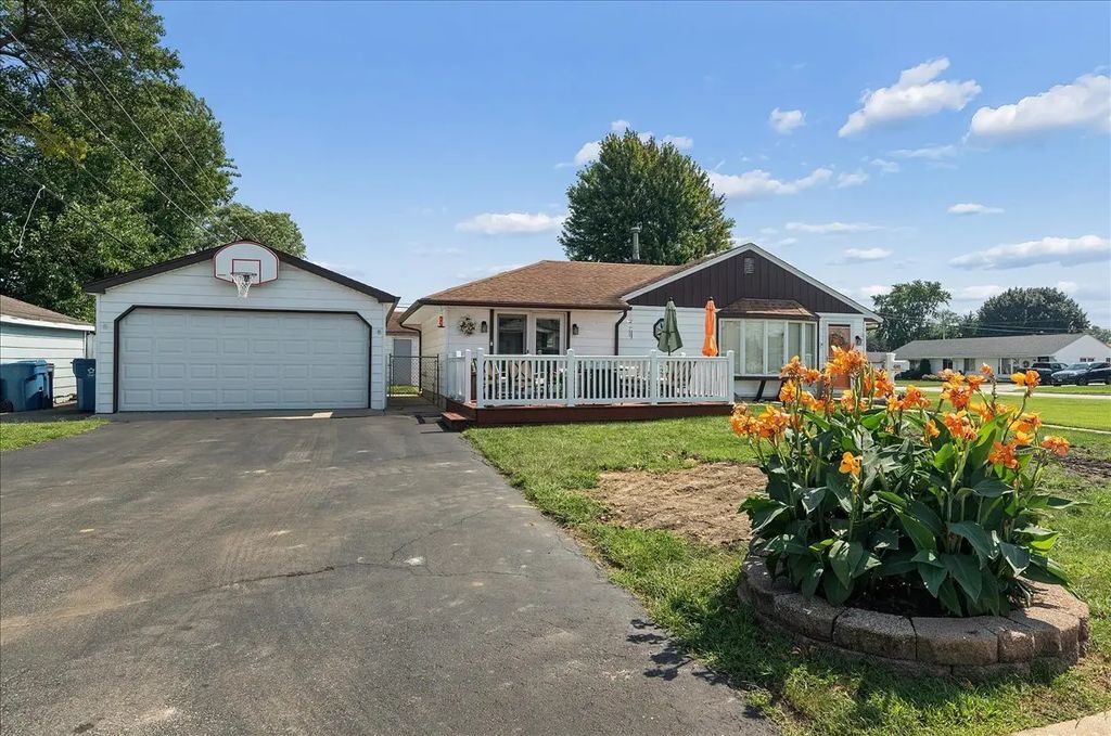 4242 W 90th Place, Hometown, 60456