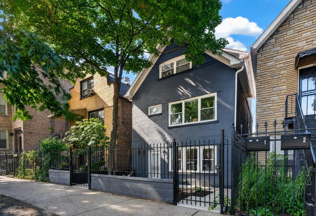2534 W Haddon Avenue, Chicago, 60622