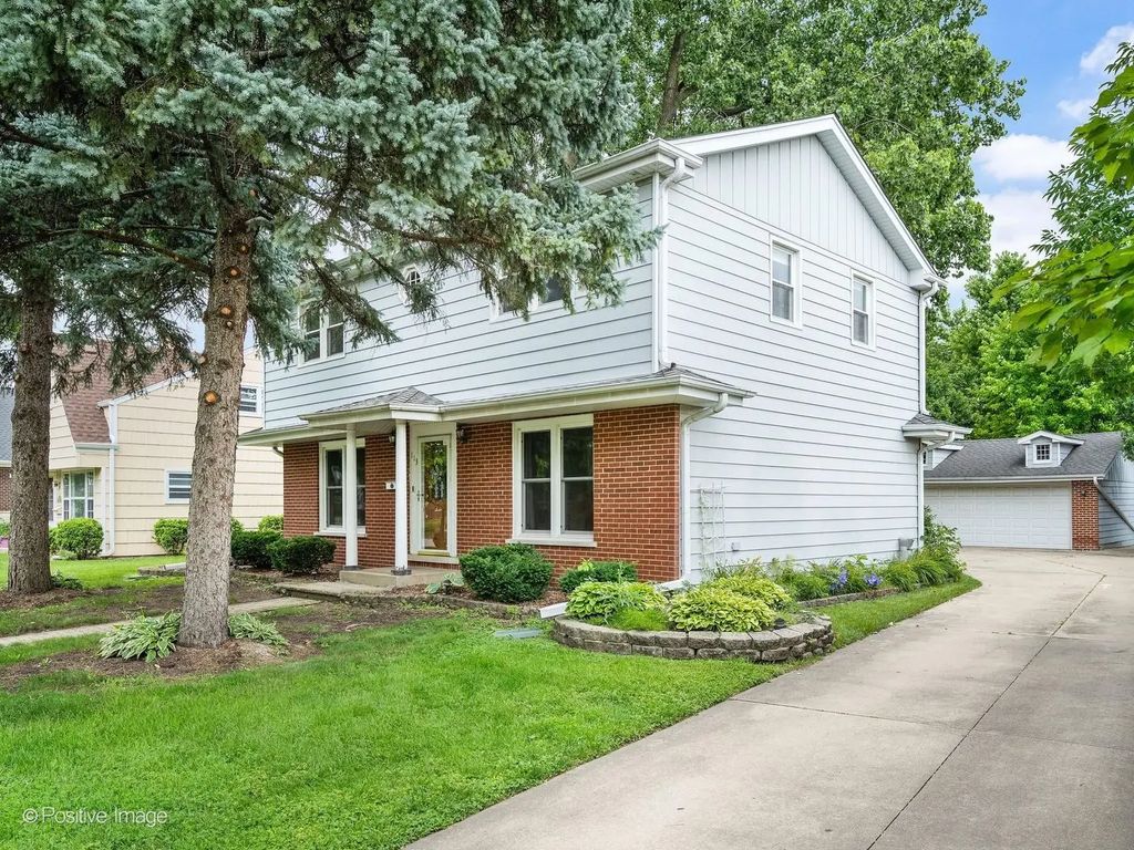113 N Oak Street, Elmhurst