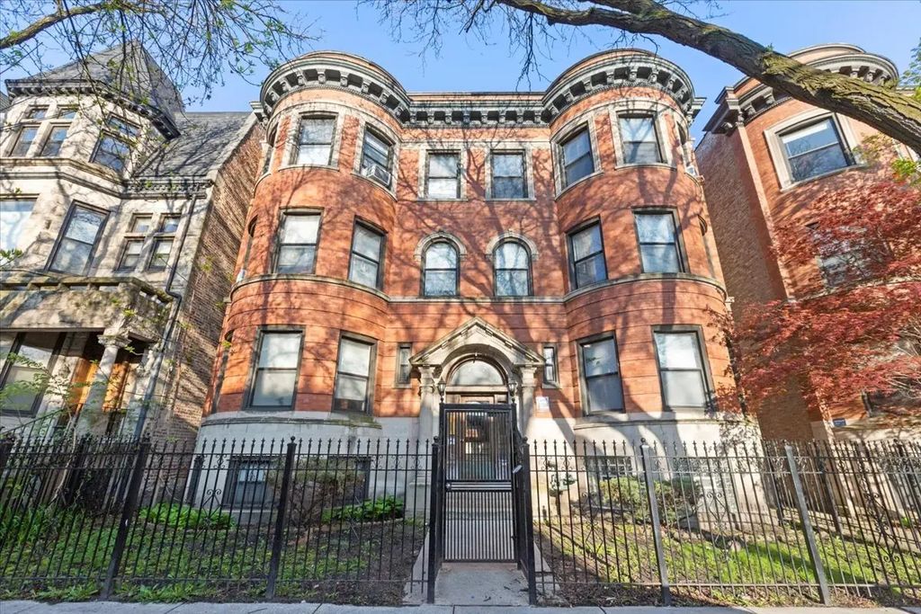 5018 S Blackstone Avenue 101, Chicago