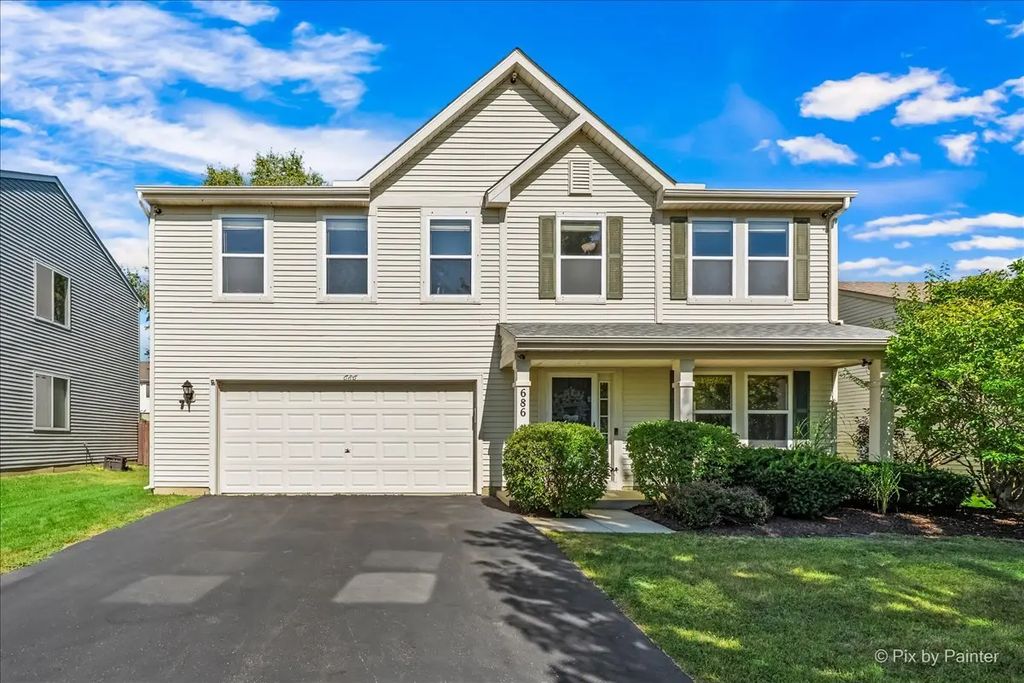 686 Glen Cove Lane, Pingree Grove