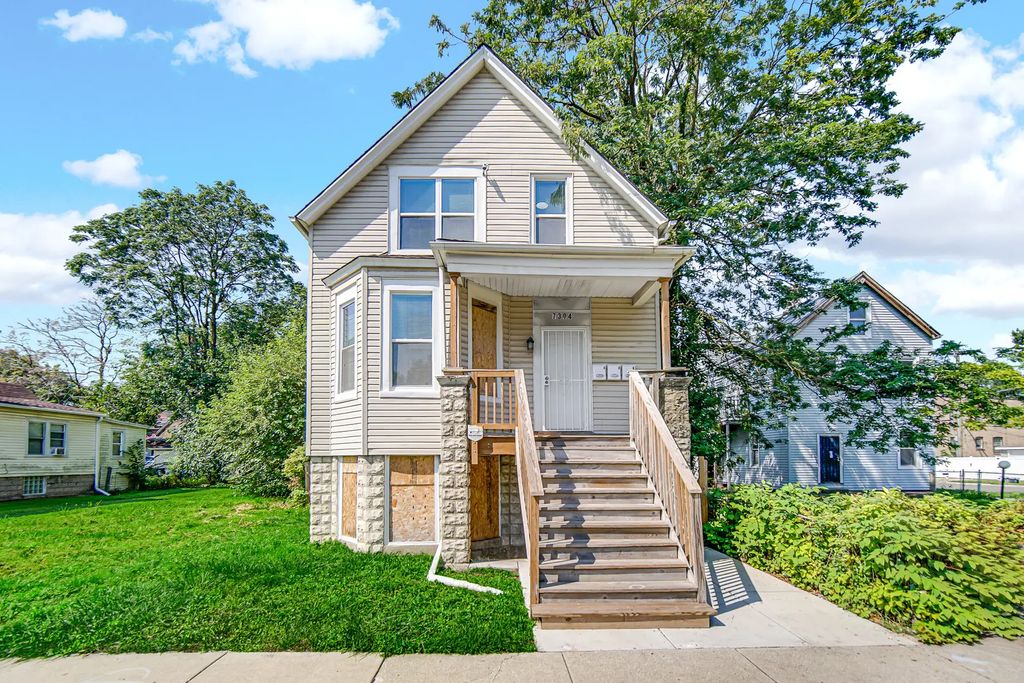 7304 S Peoria Street, Chicago