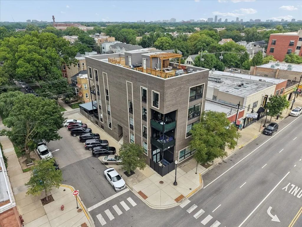 3024 W Irving Park Road 3s, Chicago