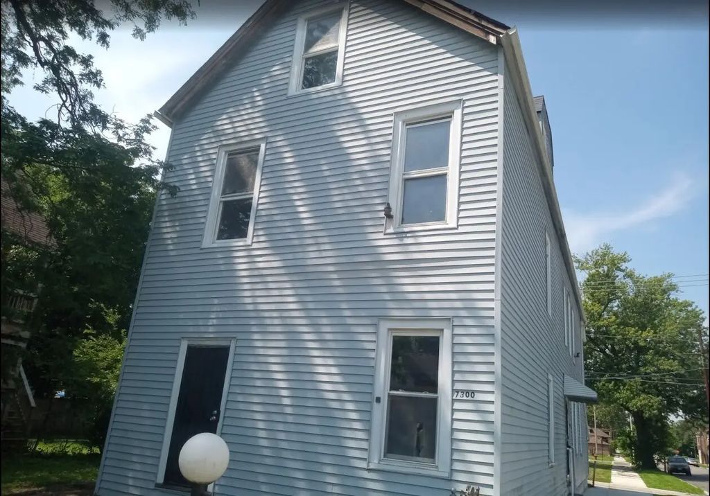 7300 S Peoria Street, Chicago