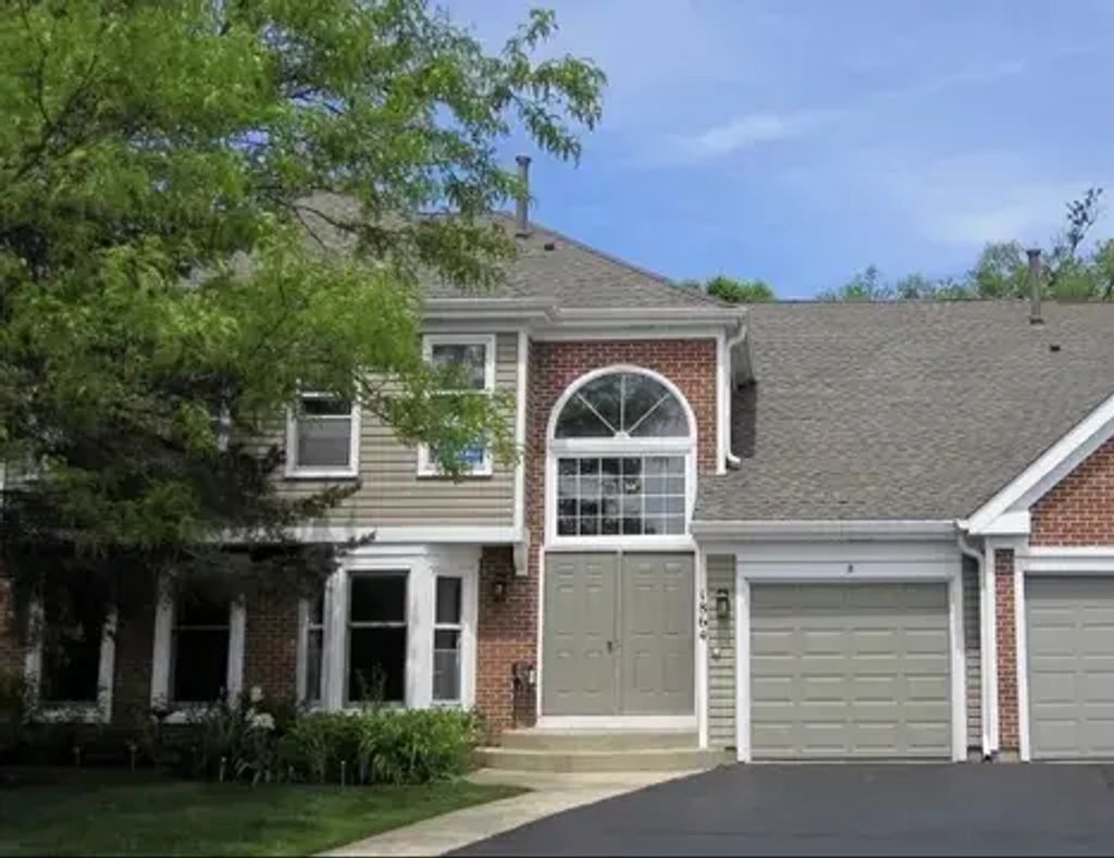 1864 Fox Run Drive B, Elk Grove Village