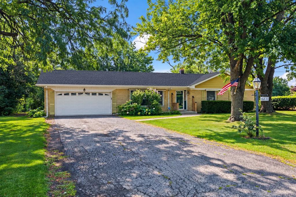 6231 Linden Lane, La Grange Highlands