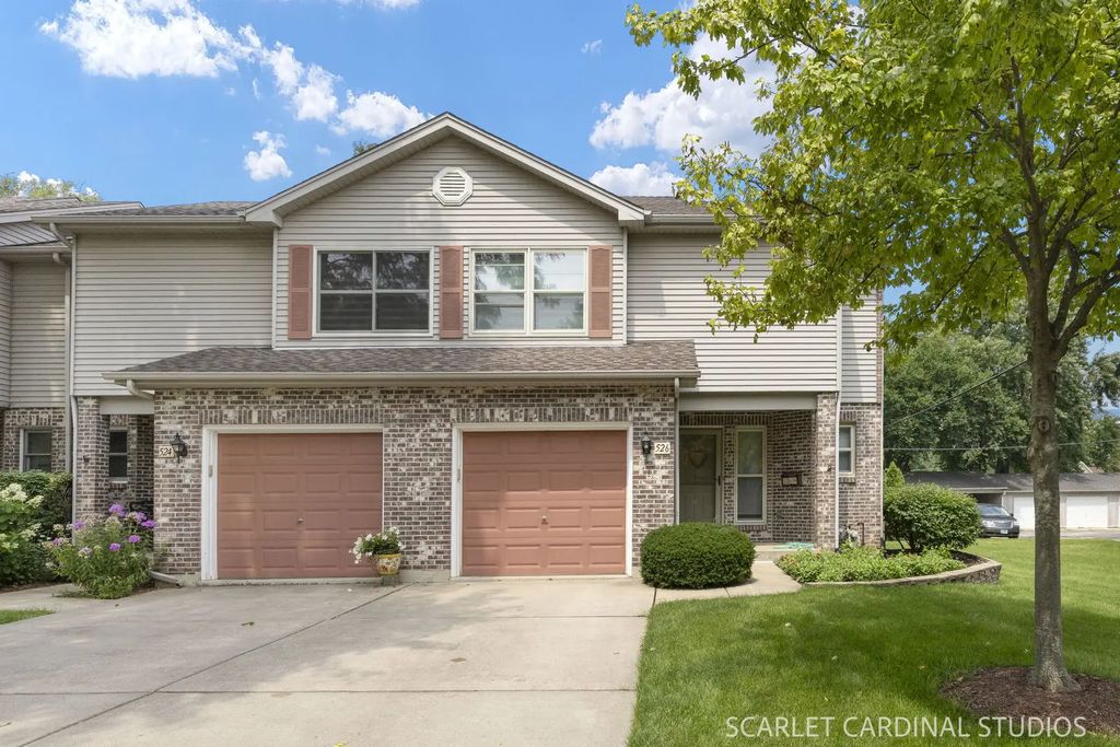 526 E Highland Avenue, Villa Park, 60181