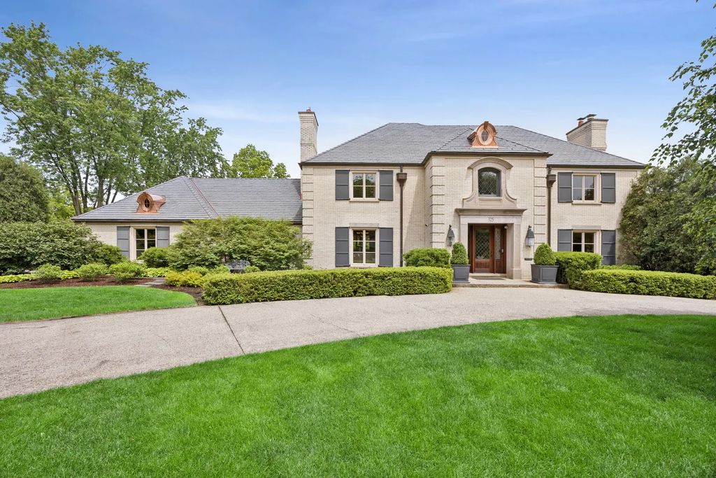325 Princeton Road, Hinsdale