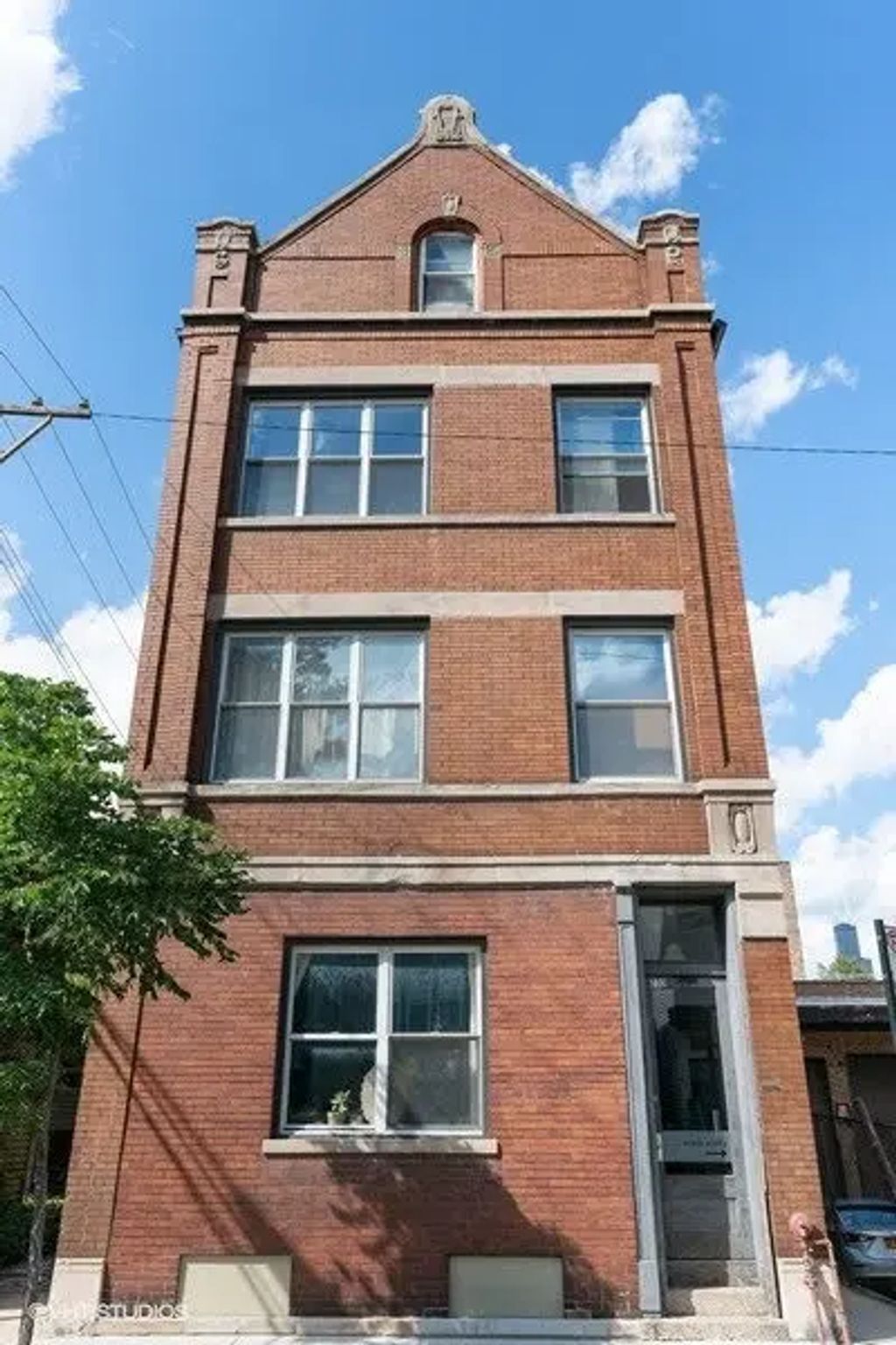 732 W 19th Street 1r, Chicago
