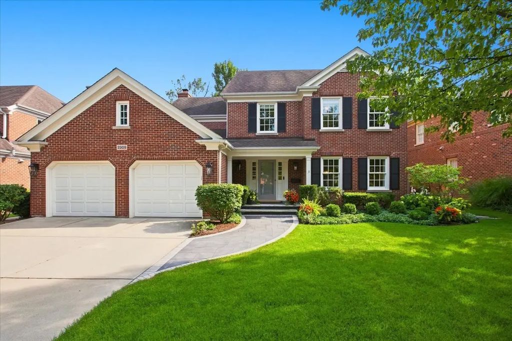 2309 Larkdale Drive, Glenview