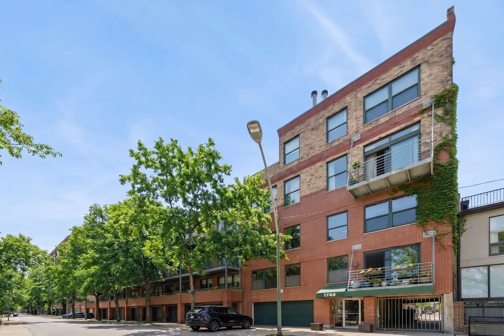1740 N Marshfield Avenue 26, Chicago, 60622