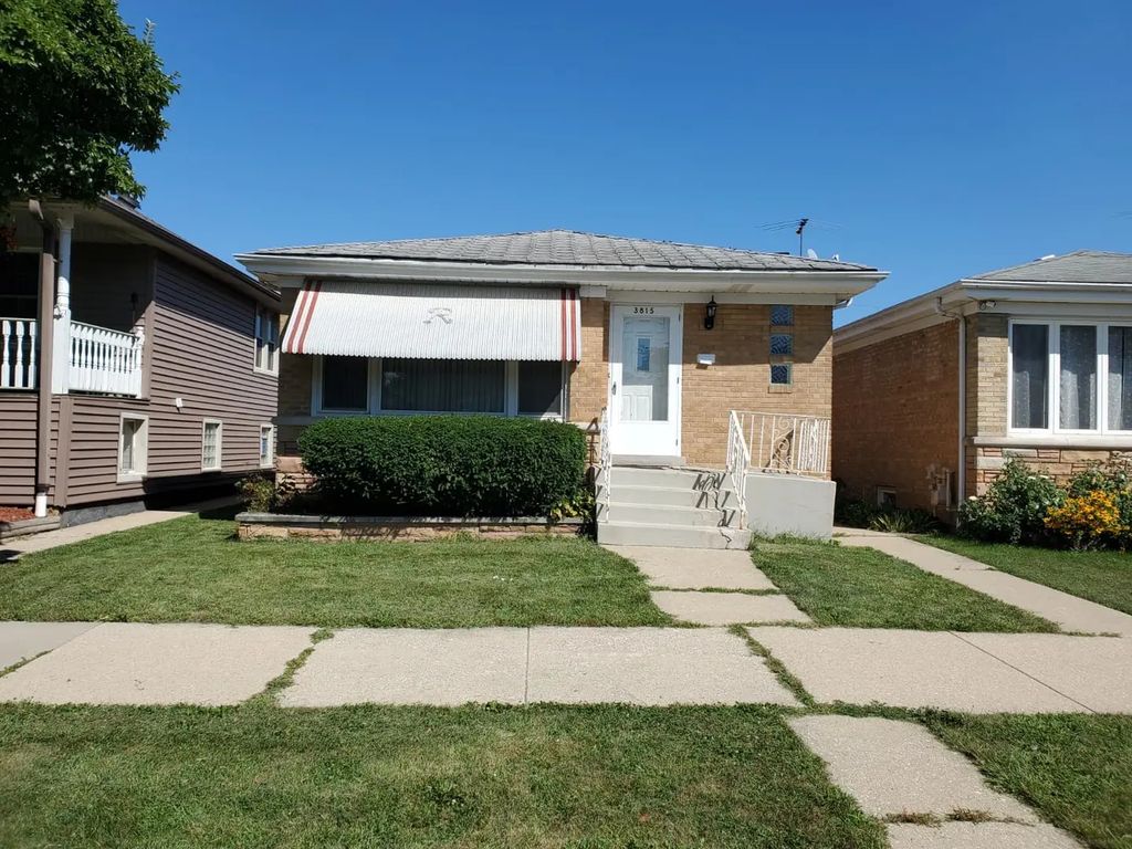3815 N Sayre Avenue, Chicago