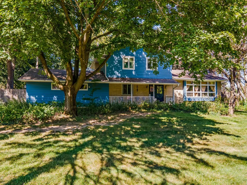 19616 Kishwaukee Valley Road, Marengo