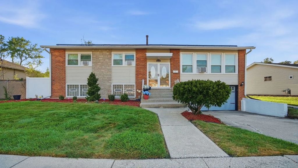 2615 Turtle Creek Drive, Hazel Crest