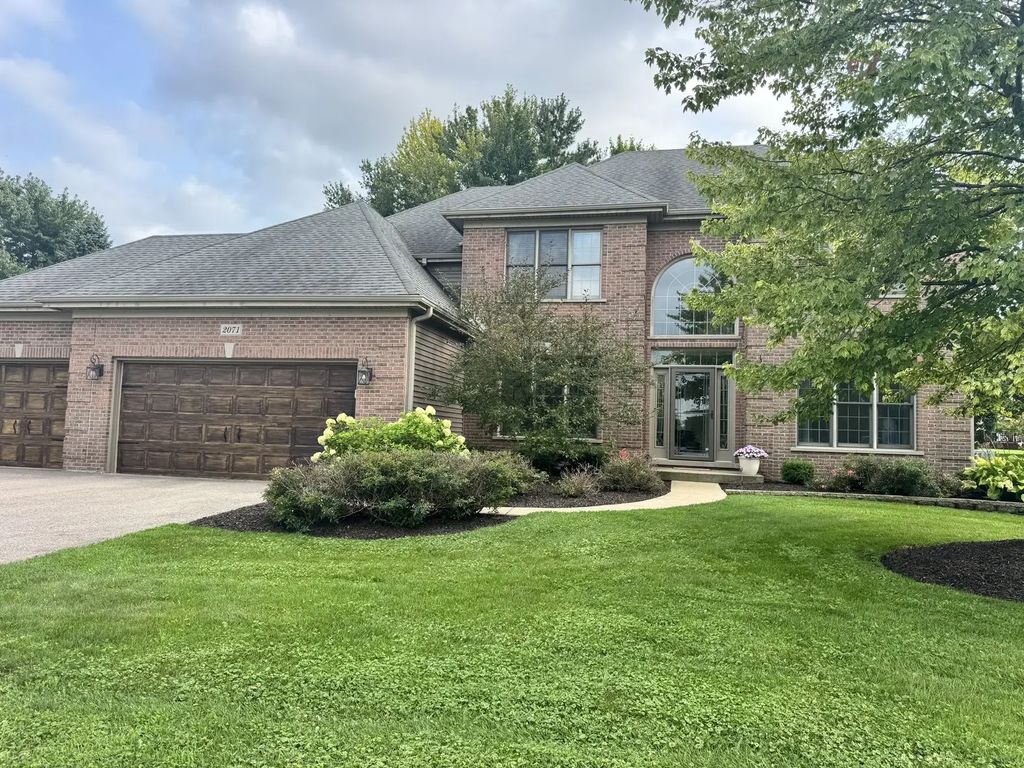 2071 Tunbridge Trail, Algonquin