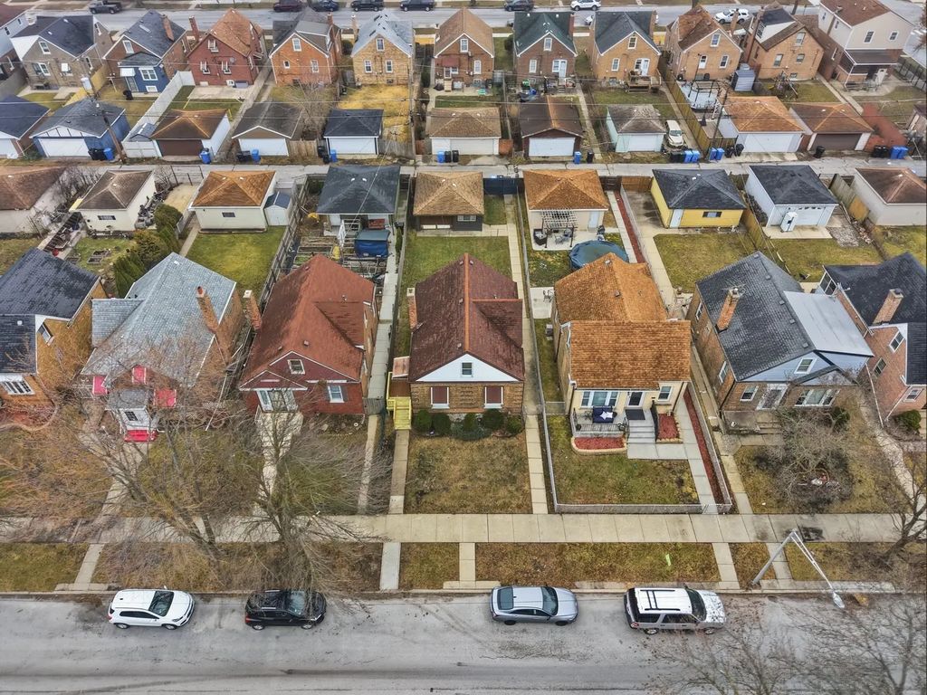 10941 S Avenue C, Chicago