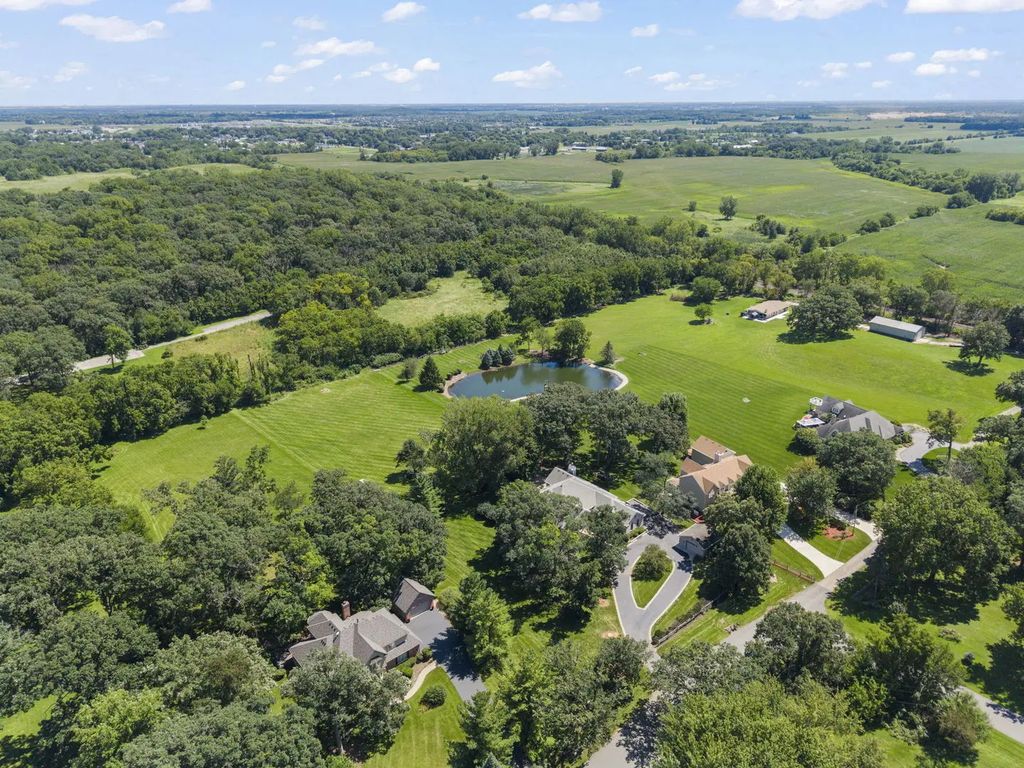 1n955 Saddlewood Drive, Maple Park