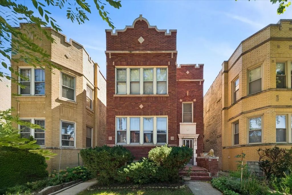5723 N Artesian Avenue, Chicago, 60659