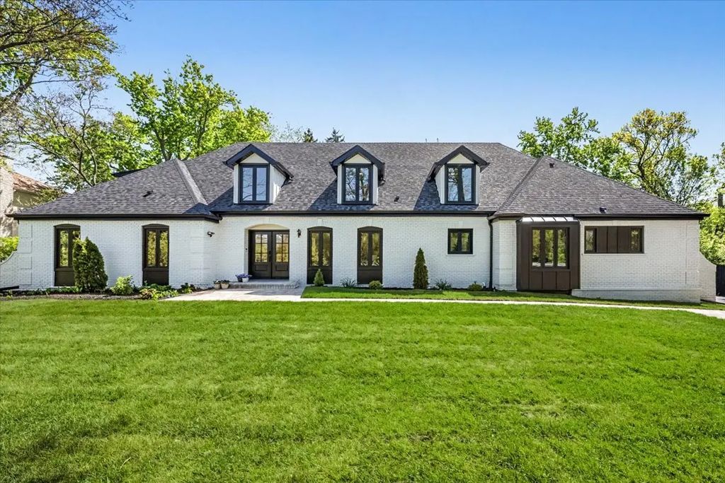 1975 Sunset Ridge Road, Northfield