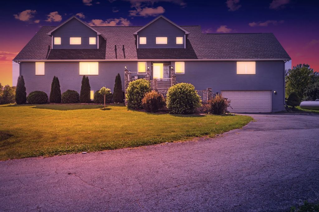 10505 Coyne Station Road, Huntley