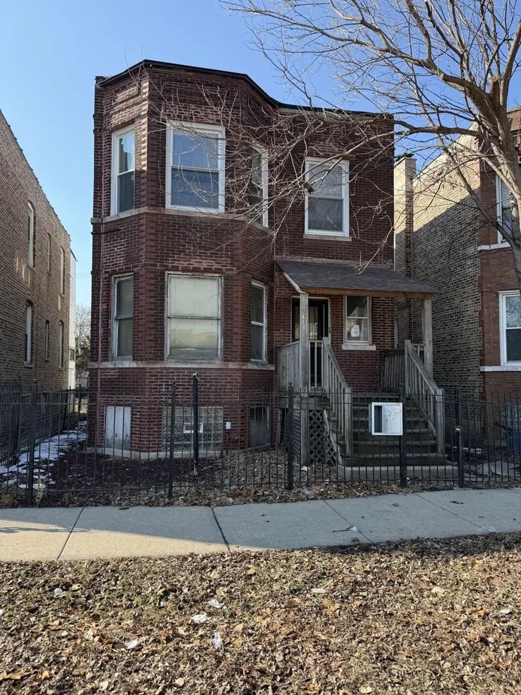 726 N Troy Street, Chicago