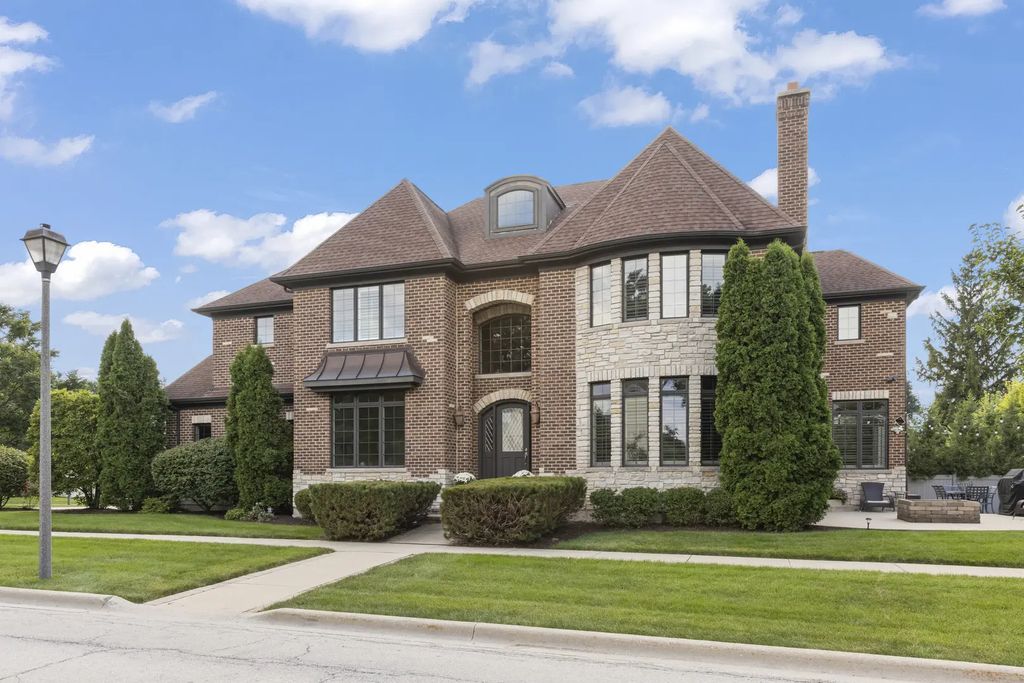253 E Wilson Street, Elmhurst