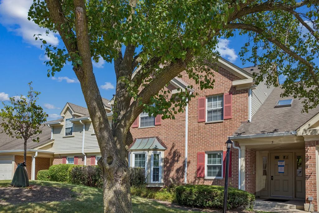 5 Aberdeen Court V1, Schaumburg