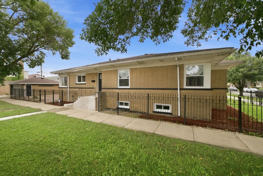 6601 S Francisco Avenue, Chicago, 60629