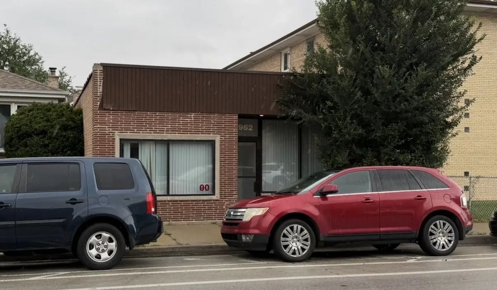 5962 N Elston Avenue, Chicago