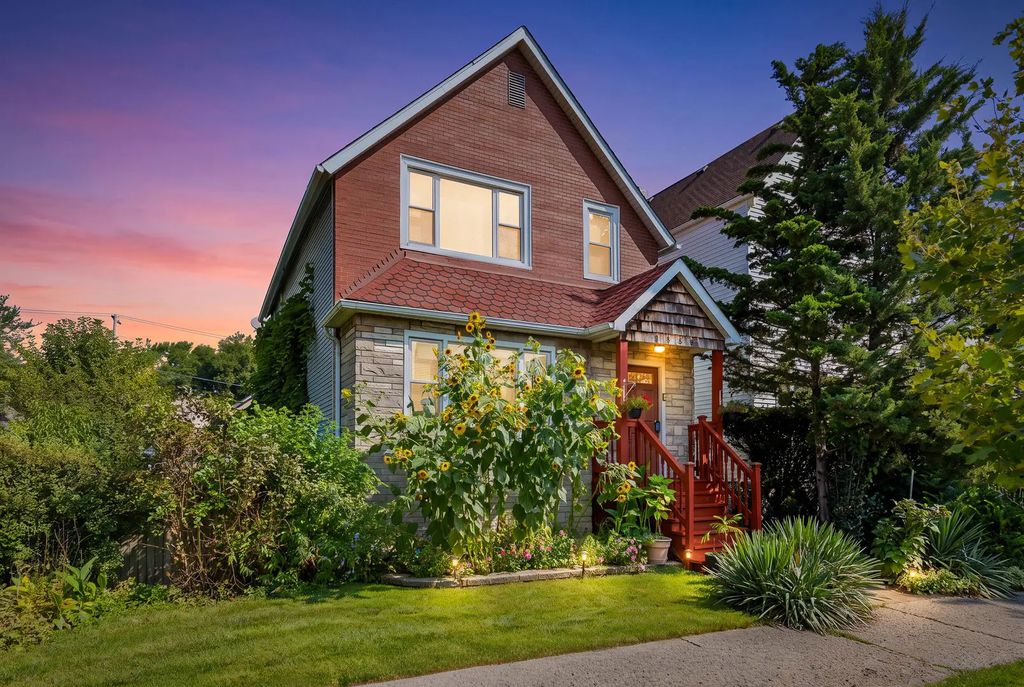 5128 W Ainslie Street, Chicago