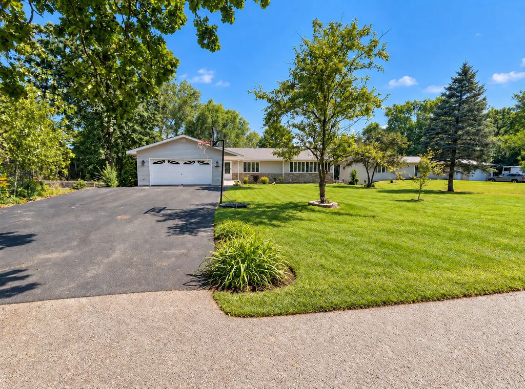 3118 Edgewood Drive, Wonder Lake