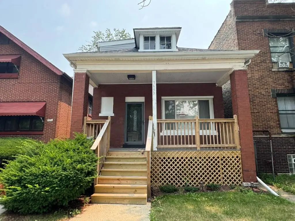 7653 S Saint Lawrence Avenue, Chicago