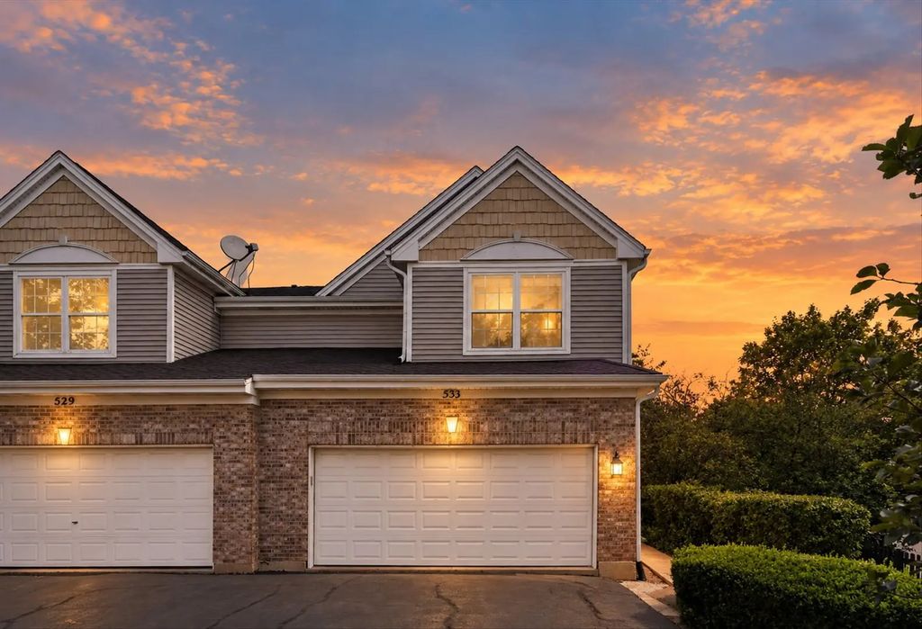 533 Cherry Hill Court, Schaumburg