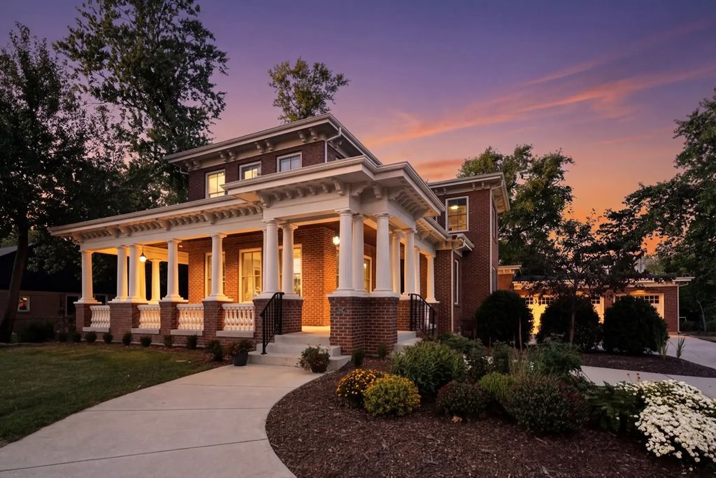 326 E Central Road, Arlington Heights