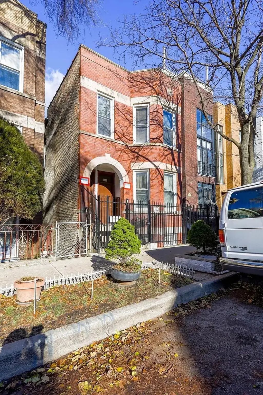 1724 W Le Moyne Street 2, Chicago