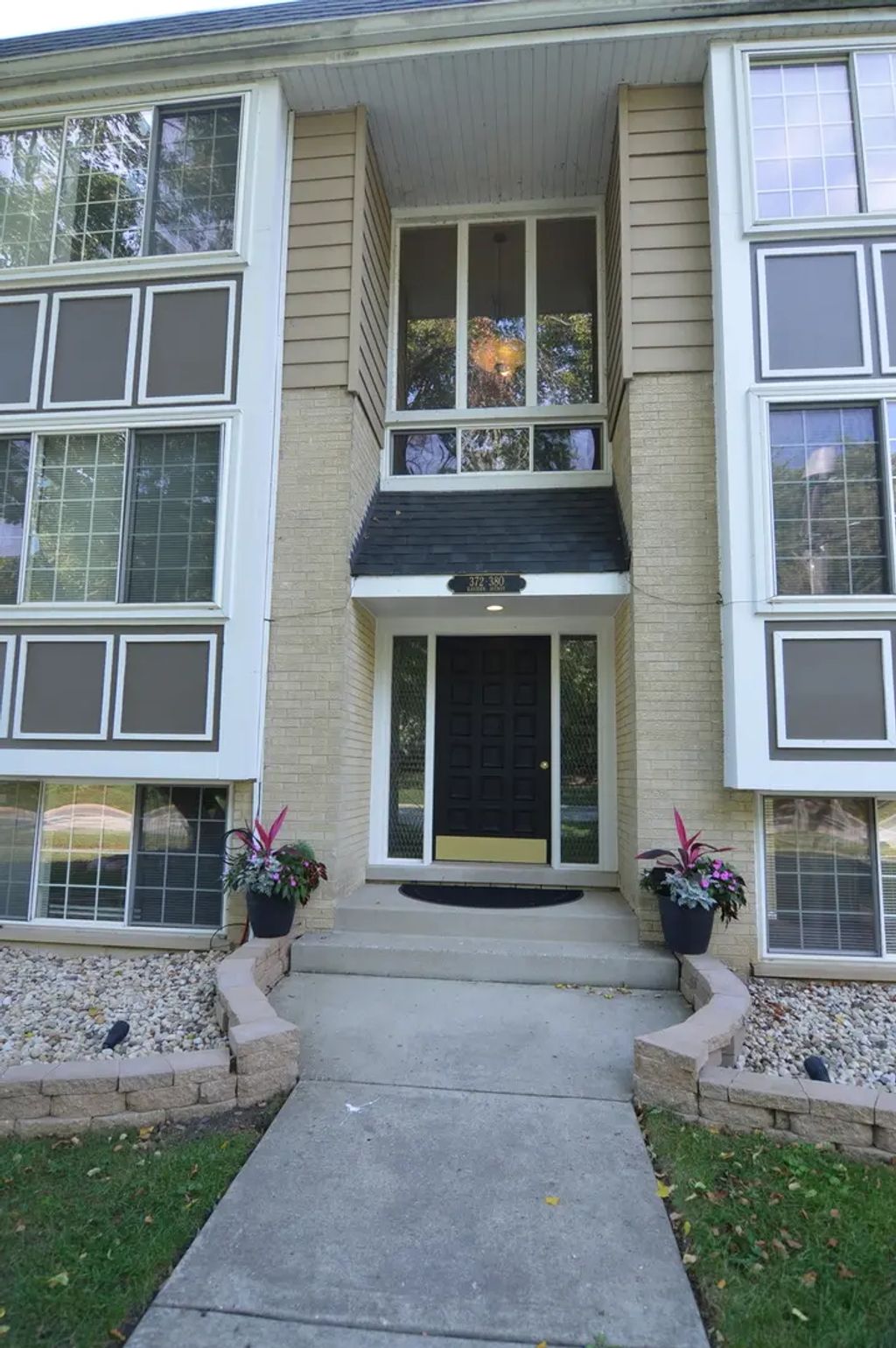 372 Eastern Avenue 372, Barrington