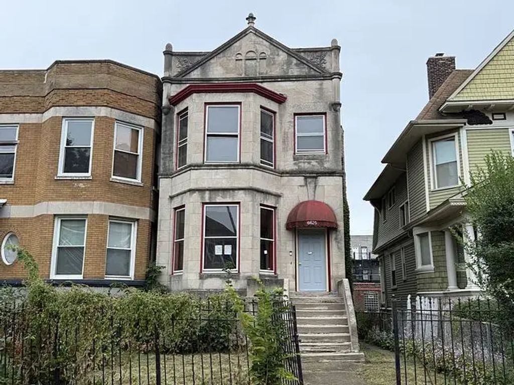 6625 S Woodlawn Avenue, Chicago, 60637