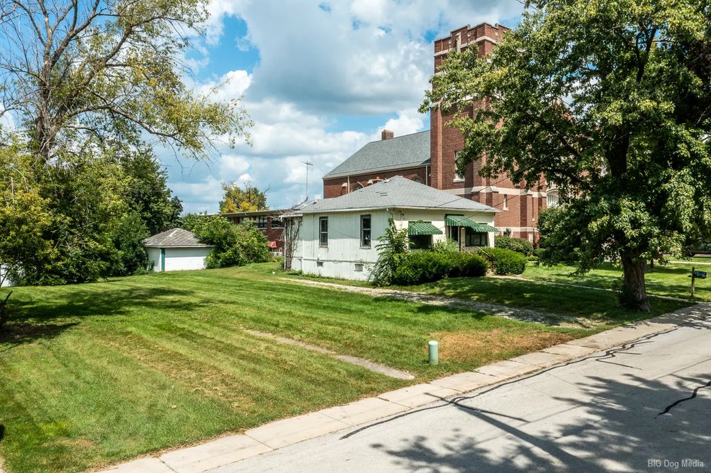 11108 2nd Street, Mokena