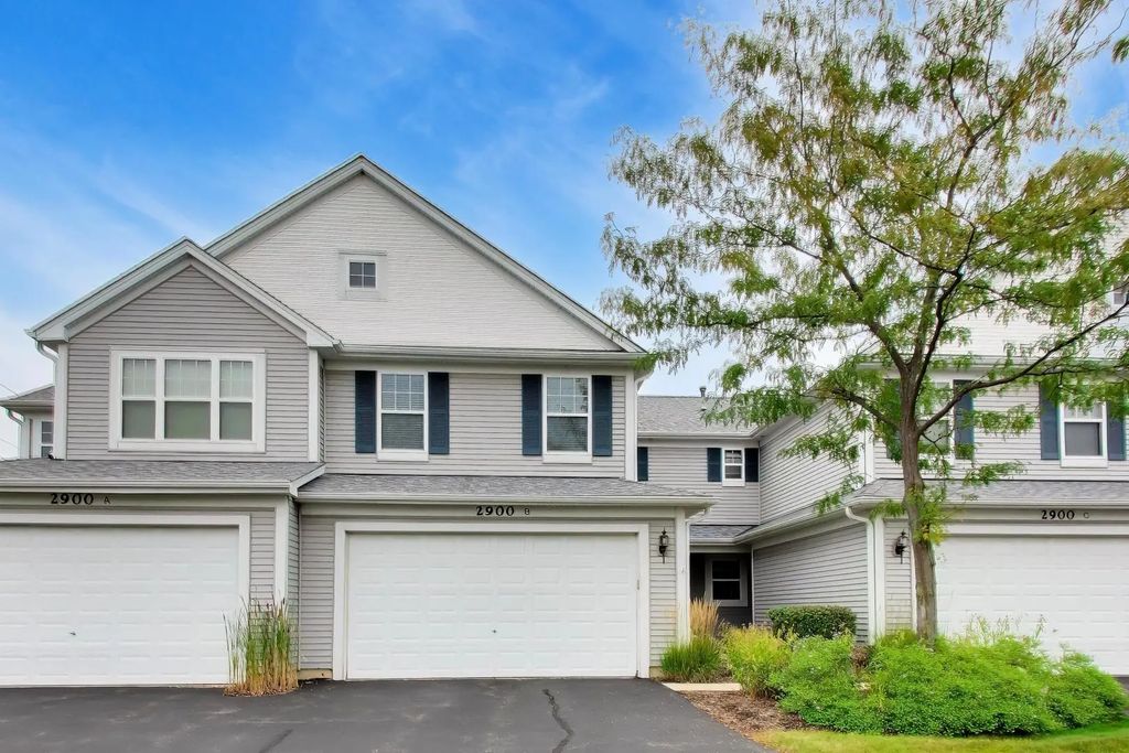 2900 Glacier Way B, Wauconda