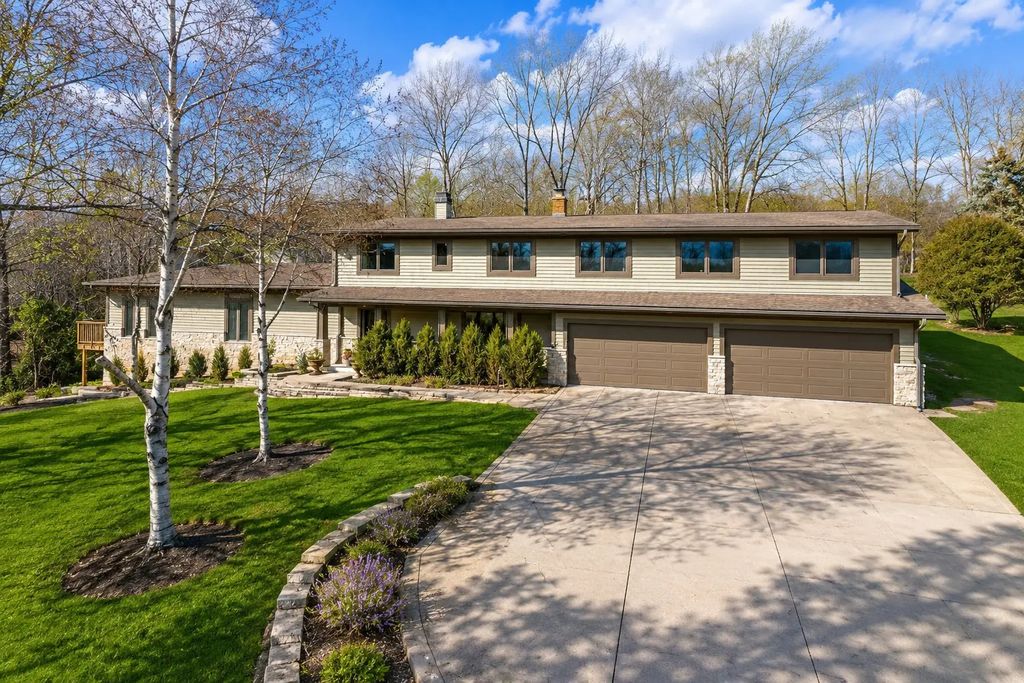 1971 Countryside Drive, Libertyville