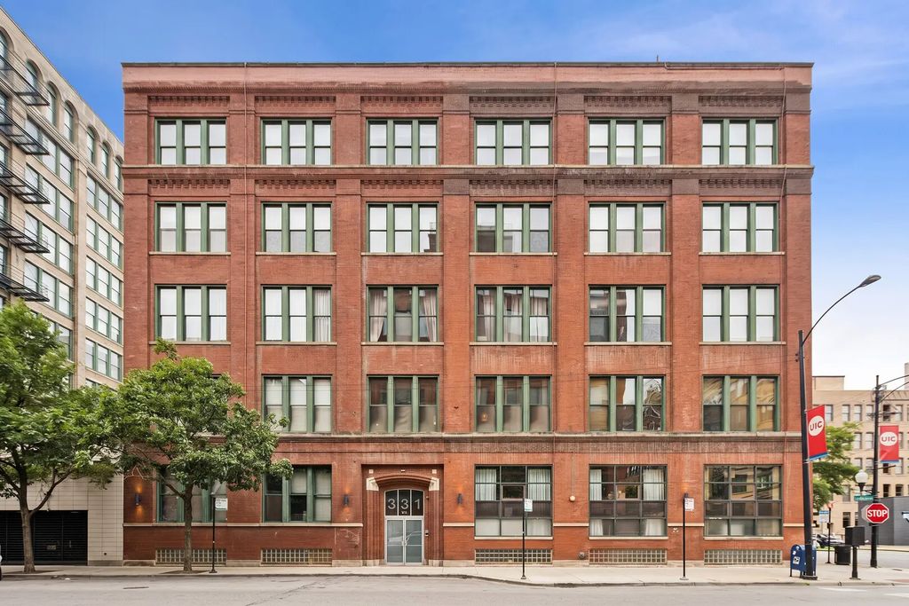 331 S Peoria Street 105, Chicago