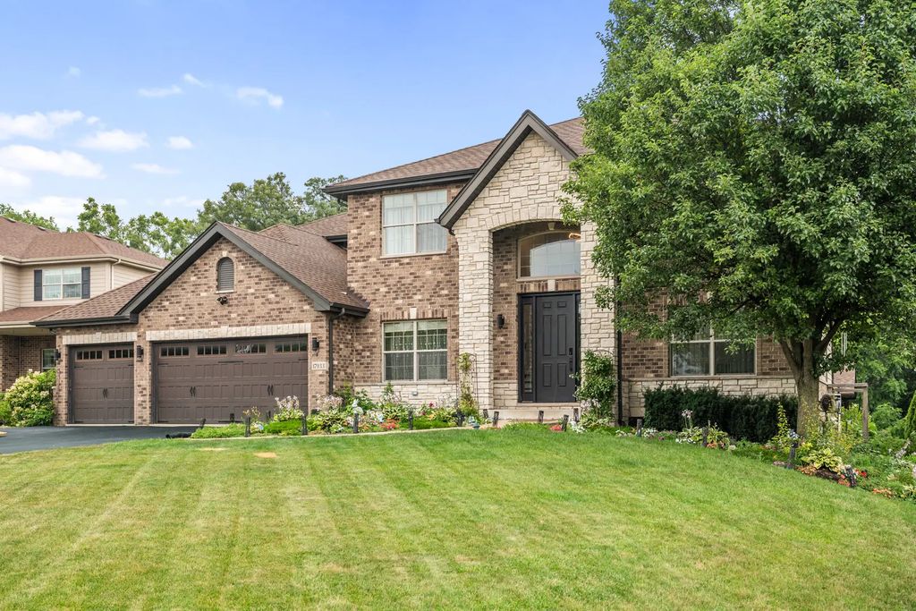 17933 S Beechwood Court, Lockport